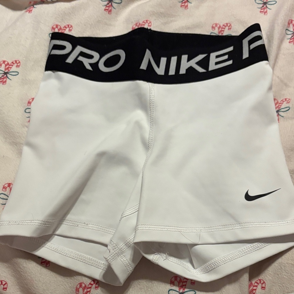 Nike White & Black Pro Women’s Athletic Compression Shorts